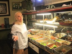 Adik Kandung Bantah Kabar Rachel Maryam Koma