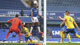 Top Skor Liga Inggris: Calvert-Lewin, 4 Laga 6 Gol