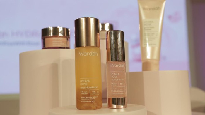 Baru! Wardah Hydra Rose Series Atasi Kulit Kering dan Dehidrasi Baru! Wardah Hydra Rose Series Atasi Kulit Kering dan Dehidrasi