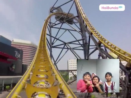 Asyiknya Naik Roller Coaster & Lihat Parade Show di Wisata Virtual HaiBunda