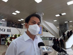 Ini Bisikan Azis Syamsuddin ke Puan Sebelum Insiden Mik Mati