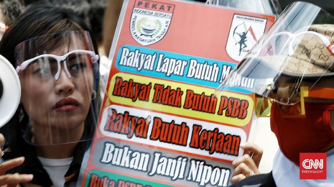 Asphija mengaku kecewa dengan keputusan Pemerintah Provinsi DKI Jakarta yang masih melarang tempat-tempat hiburan malam.