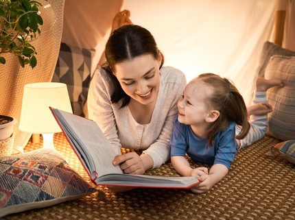 Intip 5 Ide Aktivitas Seru Bunda dan Si Kecil Selama di Rumah Saja