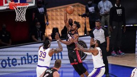 FOTO: Jimmy Butler Menggila, Heat Menang Game 3 Final NBA
