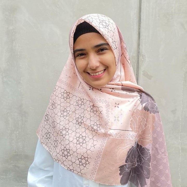 <p>Meskipun sedang banyak masalah, Nadya tidak menunjukkan air matanya ke publik. Sebaliknya ia selalu mengunggah fotonya yang selalu tersenyum.  (Foto: Instagram @nadyamustikarahayu)</p>