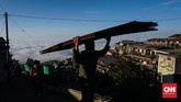 FOTO: Selamat Pagi dari Nepal Van Java Pemandangan di Dusun Butuh, Kabupaten Magelang, selama ini disebut bak Nepal Van Java.