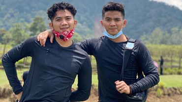 img-title Rizki DA Resmi Jadi Bapak, Ridho Segera Menyusul?