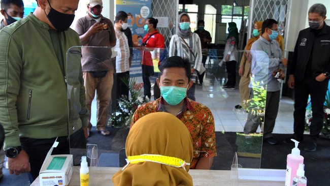 Inovasi dalam penerapan protokol kesehatan menjadi terobosan baru dalam penyelenggaran pelayanan masyarakat kala pandemi Covid-19 di Kota Bogor.
