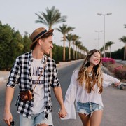 3 Zodiak Ini Diprediksi Punya Kisah Romantis di Bulan Oktober, Kamu Salah Satunya?