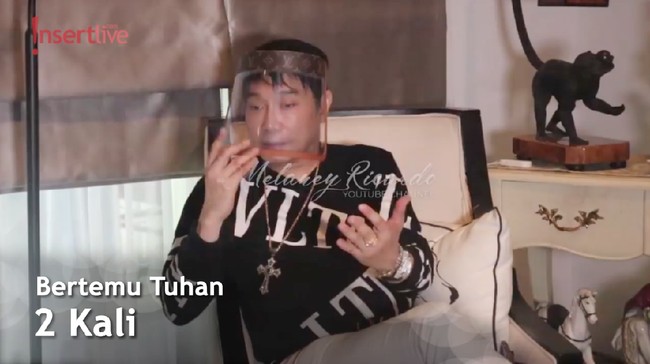 Pernah Umrah, Adjie Notonegoro Kini Jadi Umat Nasrani