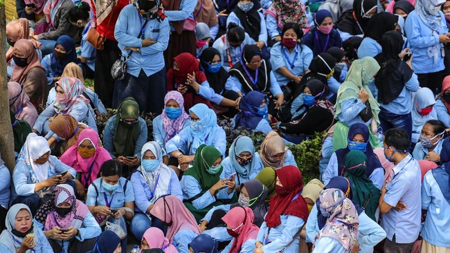KSPSI Andi Gani Nena Wea menyatakan tak ikut dalam aksi unjuk rasa bersama aliansi buruh lainnya di depan kantor Gubernur Banten.