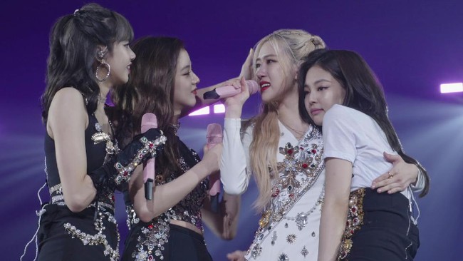 Nama artis K-Pop seperti Blackpink dan EXO dan artis lokal yang rawan dijadikan jebakan bagi pengguna agar jatuh dalam perangkap kejahatan siber.