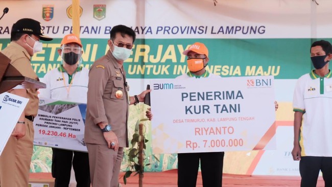 BNI bekerja sama dengan Pemerintah Provinsi Lampung meluncurkan Kartu Petani Berjaya (KPB) yang dilengkapi aplikasi digital.