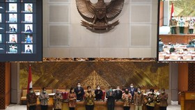 Tuduhan Upaya Mengecoh Publik di Balik Cacat Formil Omnibus