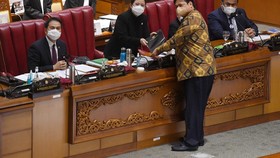 img-title Iluni UI Desak Pemerintah Buka Akses Draf Final UU Ciptaker