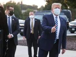 Trump Serukan Warga AS untuk Keluar Rumah Tapi Hati-hati