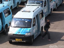 Wacana Pemisahan Wanita-Pria di Angkot Jakarta Buntut Kasus Pelecehan