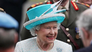 Diminta Dokter Rehat 2 Pekan, Ratu Elizabeth II 'Keliling' Kastil Windsor