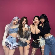 Berapa Harga Outfit BLACKPINK di MV Lovesick Girls?