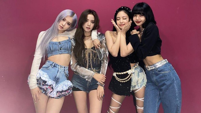 Berapa Harga Outfit BLACKPINK di MV Lovesick Girls?