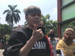Pulang ke Rumah, Roy Kiyoshi Pengin Manja-manjaan Sama Orang Tua