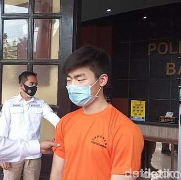 Sebarkan Hoaks Masjid Setel Lagu Disko, Kenneth William Ditangkap