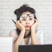 Sering Merasa Kewalahan dan Tidak Termotivasi? Ikuti Cara Ini Untuk Mengatasinya!