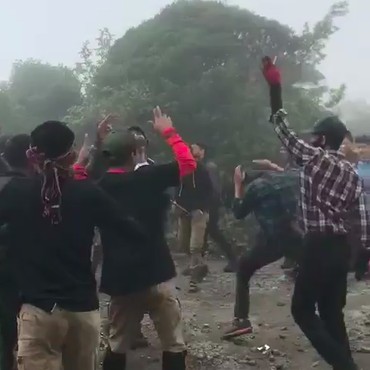 Viral Video Puluhan Pendaki Joget di Gunung Tuai Pro dan Kontra