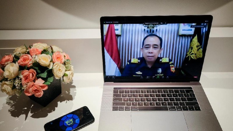 Direktur Jenderal (Dirjen) Bea dan Cukai, Heru Pambudi, mendeklarasikan pencanangan zona integritas (ZI)