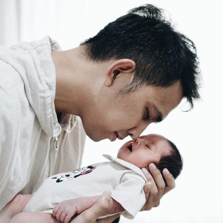 <p>Baby Bae menjadi kado terindah Naga dan Feby yang sudah menanti selama 8 tahun, Bunda. (Foto: Instagram @baehatiaaleyah)</p>