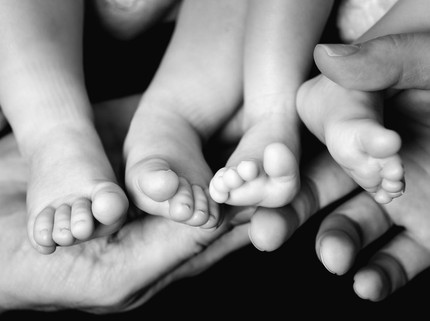 Kisah Pilu Bunda Meninggal Usai Melahirkan Bayi Kembar karena Penyakit Langka