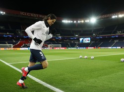 Scholes Sebut Perekrutan Cavani Aneh