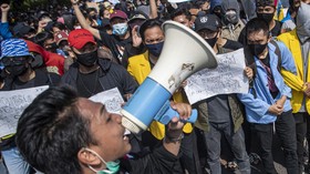 Demo di Palembang, 183 Orang Ditangkap karena Isi Grup WA