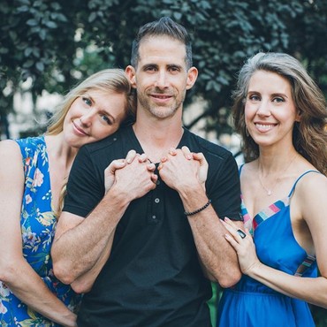 Demi Punya 2 Pacar, Pria Ini Ceraikan Istri yang Dinikahinya 19 Tahun