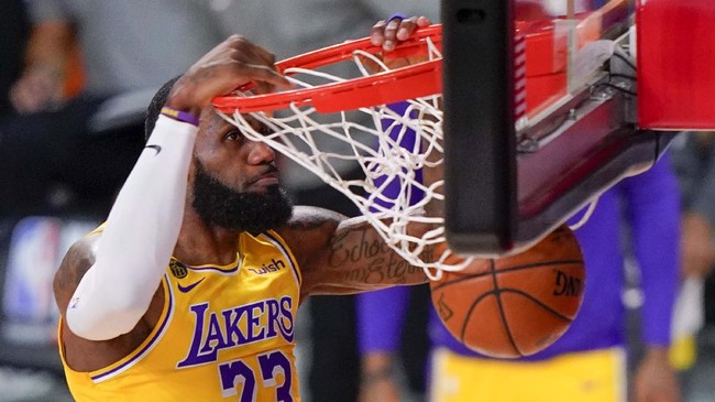Bintang LA Lakers LeBron James terus mengumbar meme kocak kekalahan Donald Trump dalam pemilihan Presiden Amerika Serikat.