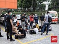 Polisi Adang dan Tangkap Pelajar Tolak Omnibus Law di DPR