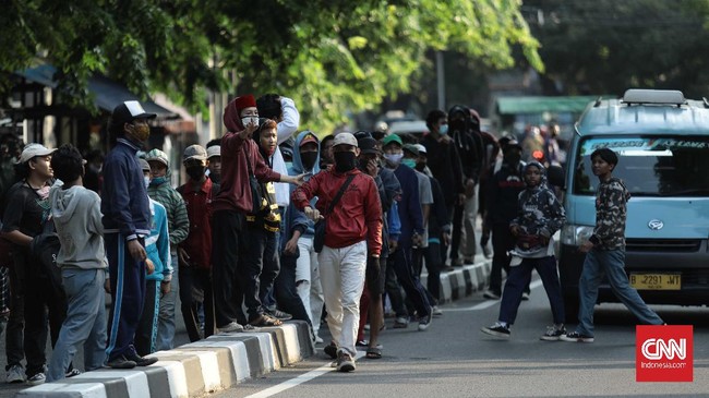 Kabareskrim mewanti pasukannya fokus cegah kerumunan Pilkada, berkaca dari demo Omnibus Law dan massa Rizieq yang ia sebut menyumbang lonjakan kasus corona.