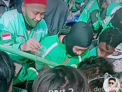 Ini Sosok Polisi yang Viral Traktir Ojol Saat Demo di Surabaya