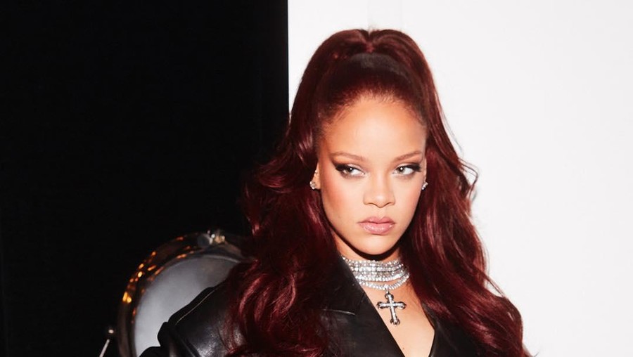 rihanna f