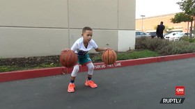 VIDEO: Aksi Bocah 8 Tahun Memukau Bintang NBA