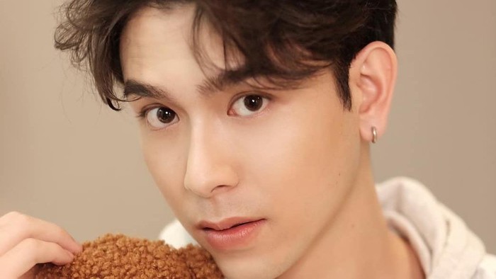 Gak Kalah dengan Idol K Pop 5 Artis Pria Thailand  Ini 