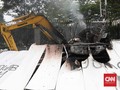 FOTO: Sisa-sisa Perusakan Usai Demo Omnibus Law di Jakarta