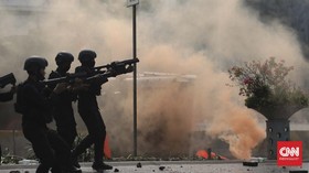 ICW: Polri Beli Alat Pengamanan Demo Rp408 M Sejak September