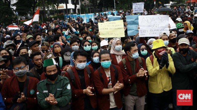 Kemendikbud diminta untuk tidak alergi dengan sikap kritis mahasiswa merespons Omnibus Law Cipta Kerja.