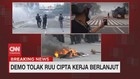 VIDEO: Polisi Pukul Mundur Para Aksi Massa Tolak UU Ciptaker