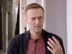Petaka Pengkritik Putin Usai Koma Kini Ditangkap saat Mudik ke Rusia