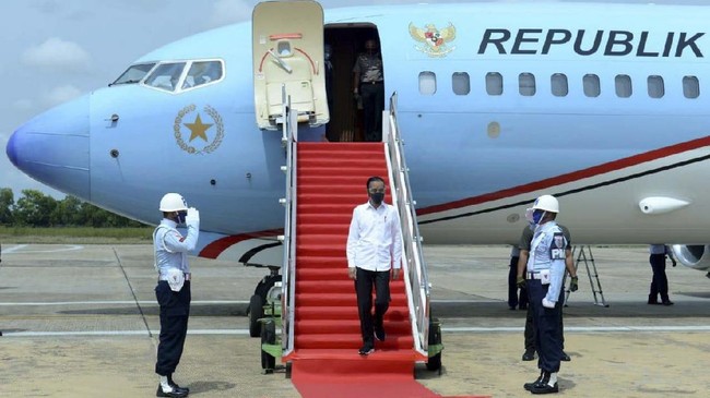 Presiden Jokowi akan menemui perwakilan keluarga awak KRI Nanggala-402 di Sidoarjo, kegiatan ini bagian dari kunjungan kerja presiden ke Jawa Timur.