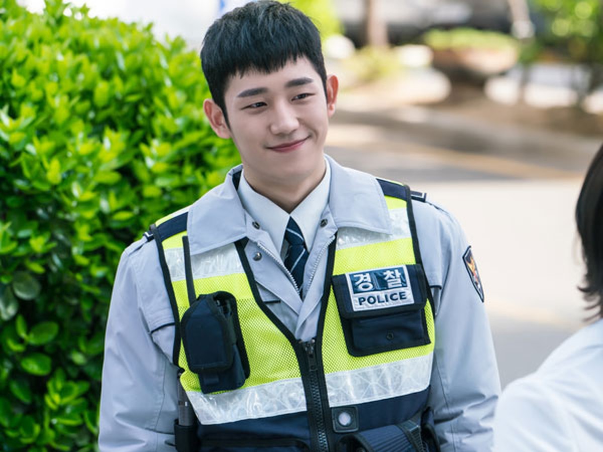 Gaya Rambut Jung Hae In