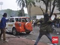 Demo Ricuh di Palembang, Mobil Polisi Dirusak Massa