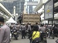 Orang Tua Cari Anak di Polda Metro Jaya Usai Demo Omnibus Law